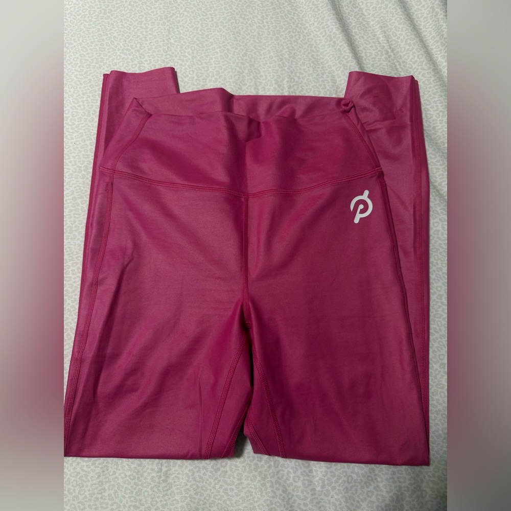 EUC Peloton Shimmer Glaze HR Pink Leggings Size Medium - Picture 2 of 2